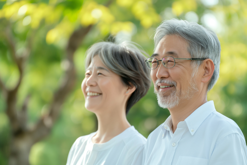 入れ歯を作り直し笑顔の夫婦